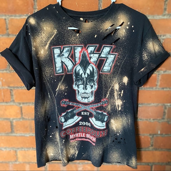 Kiss Tops - Distressed Kiss Band Tee